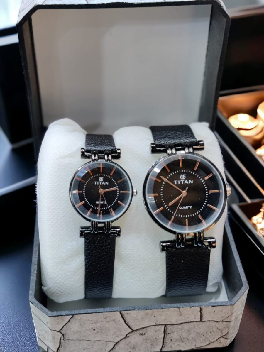 PAIR WATCHES,LEATHER STRAP