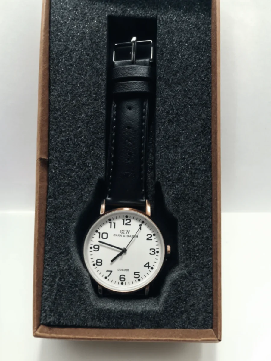 black Daniel Wellington Watch For Women Wrist Watch  (without box ) - Image 4