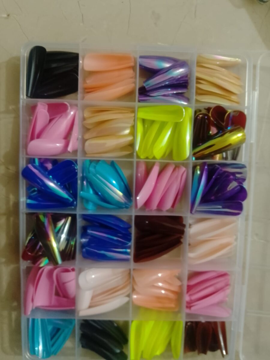 288 PCs colorful and Shiny nails box (Random Color) - Image 2